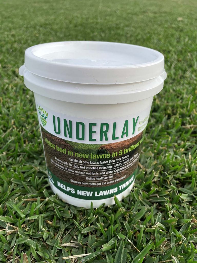 Lawn Play Underlay fertiliser and Water Crystals 1 kg Lawn Block Turf
